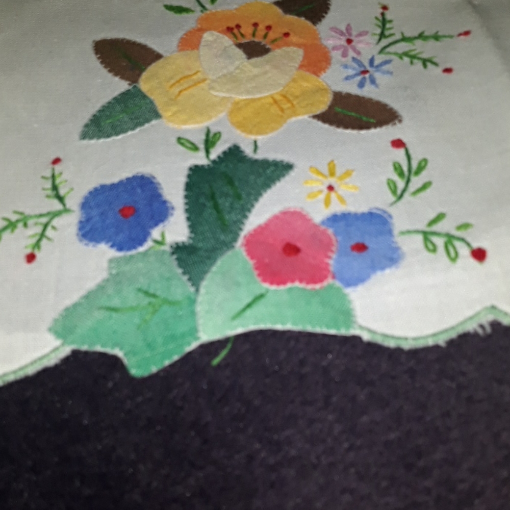 Embroidered Delicate Flowers Handkerchief